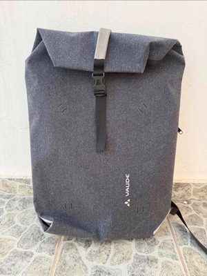 Vaude Wolfegg 24 backpack, ergonomic straps, laptop compartment