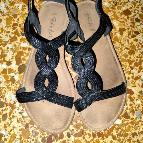 Black sandals used size 38