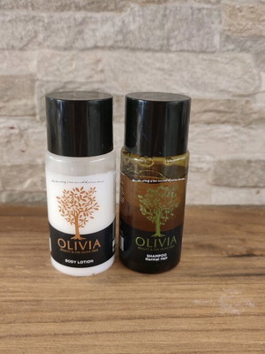 Papoutsanis Olivia 2pcs travel size body lotion and shampoo used
