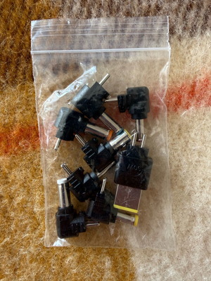 DC power adapters set like new, various sizes