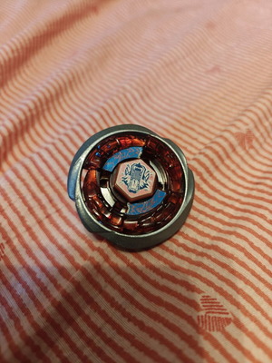Burn Wolf Beyblade Hasbro authentic new