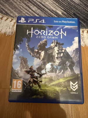 Horizon Zero Dawn PS4 game with Spanish cover