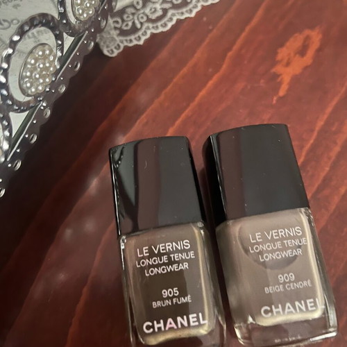 Chanel Le Vernis limited edition nail polishes new, set of 2