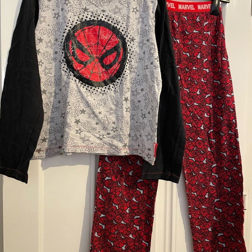 Spider-Man Marvel pyjamas for boys age 11-12 excellent condition