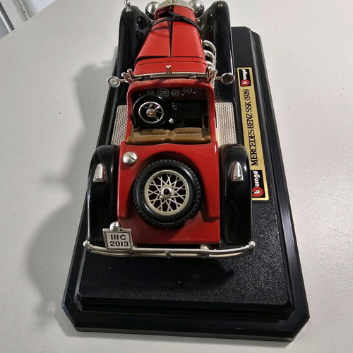 Mercedes Benz SSK 1928 Burago model car used, scale 1:24, red