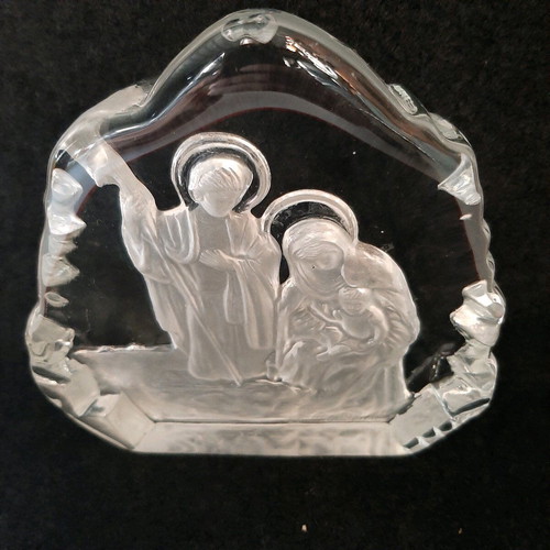 Crystal image Nativity like new