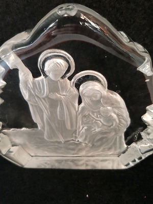 Crystal image Nativity like new