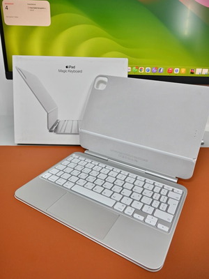 Apple Magic Keyboard για iPad Pro 11 ιντσών M4/M5 σαν καινούργιο
