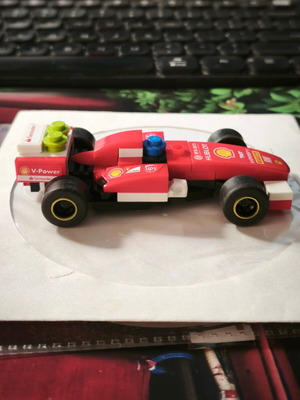 Συλλεκτικό μοντέλο Ferrari F1 LEGO Shell V-Power με pull-back μηχανισμό σαν καινούργιο