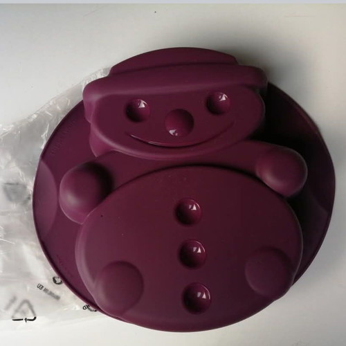 Tupperware Silicone Snowman Mold new
