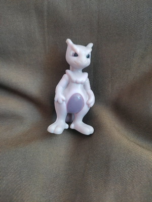 European Mewtwo Candy Figure μεταχειρισμένο