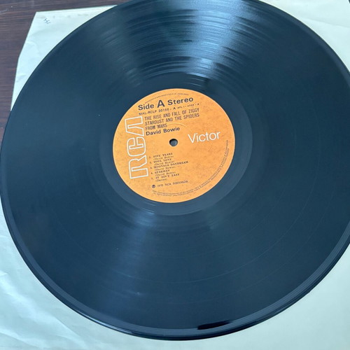 David Bowie The Rise and Fall of Ziggy Stardust vinyl LP like new, rock