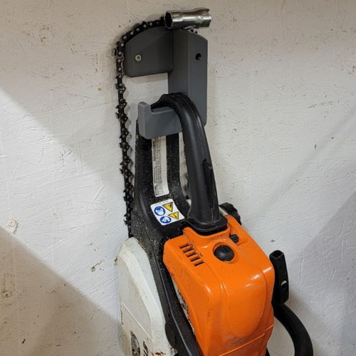 Chainsaw stand new