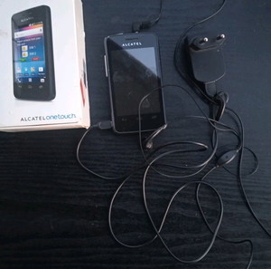Κινητό τηλέφωνο Alcatel T’Pop 4010