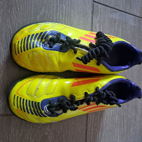 Adidas football shoes used, size 31