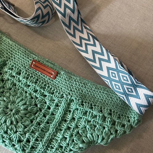 Handmade knitted crossbody bag in mint shade made to order