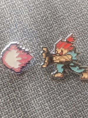 Retro μεταλλική καρφίτσα Akuma από το Street Fighter νέα