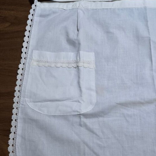 Vintage white waist aprons set of 3 like new with lace designs