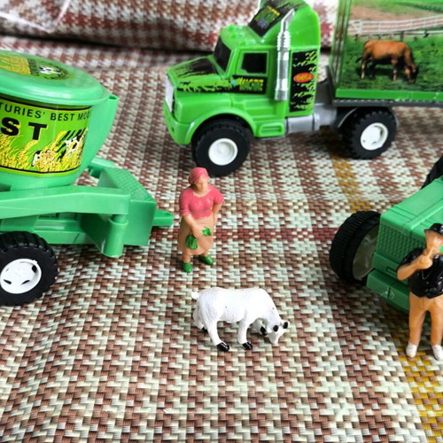 Farm figure set new