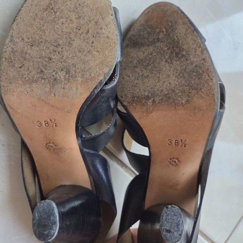 Leather sandals used, size 38.5, blue, with heel