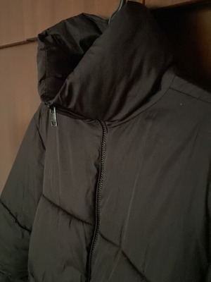 Terra Nova puffer jacket, size L, black