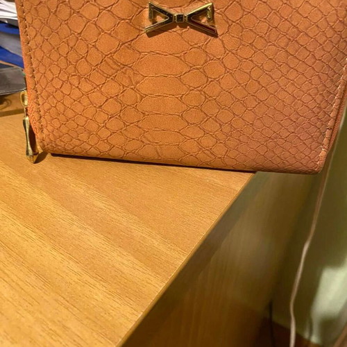 Women's wallet like new