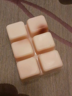 Waxmelts cubes with Tom Ford Vanilla Tobacco scent made of soy wax new