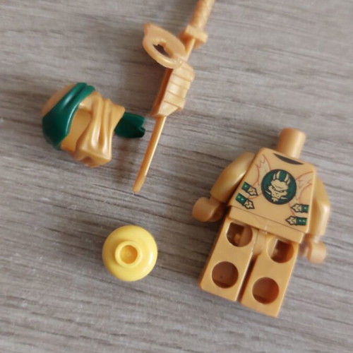 Lego Ninjago Golden Ninja Lloyd and Nya figures like new
