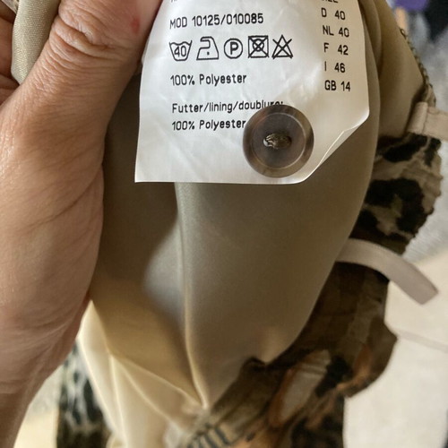 Animal print skirt like new, size L, beige and brown