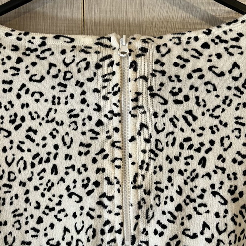 Mango dress with print and back zipper size small like new