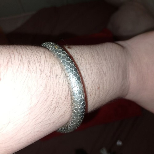 Bracelet without clasp used, silver with discoloration