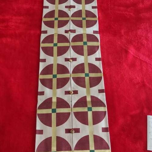 Priestly vestment used, made of metallic stoffa