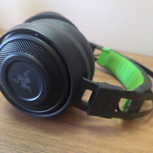 Razer Nari Ultimate Wireless Headset for Xbox One used