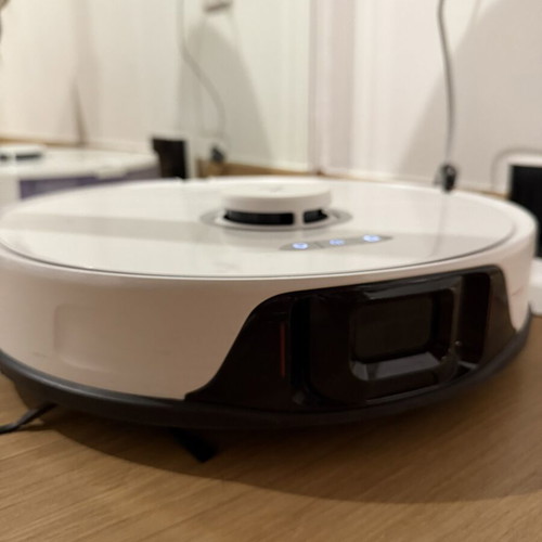 Roborock S8 robot vacuum and mop used, excellent condition
