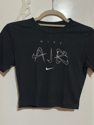 Nike Air T-shirt like new, black, XS
