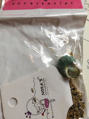 Necklace with shell new