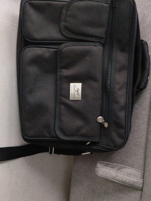 Laptop bag like new, black with 4 compartments