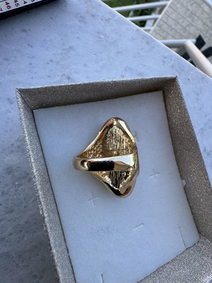 Ring size 9 new