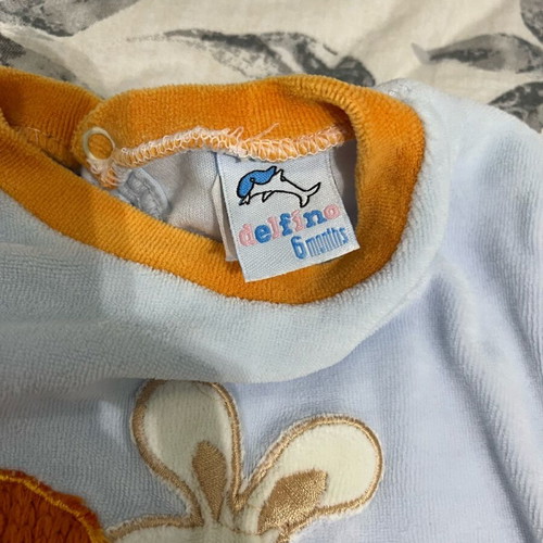 Velour baby rompers like new for 2-5 months old