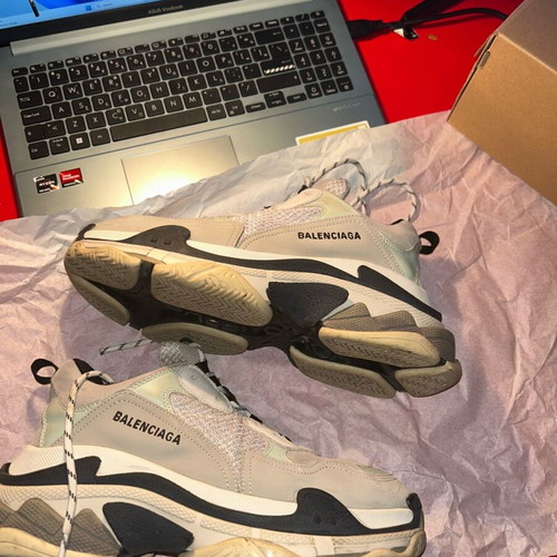 Balenciaga sneakers size 42 like new, gray and turquoise shoes