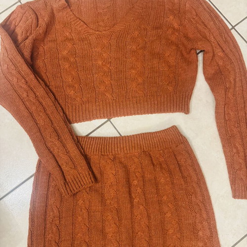 Knitted set of 2 pieces used, crop top and mini skirt in terracotta