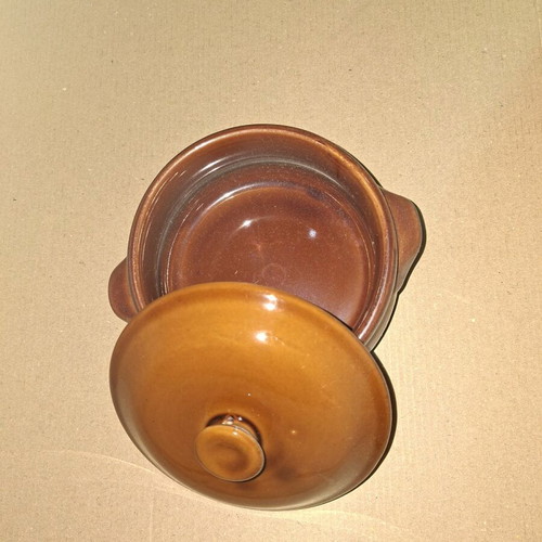 Kitchen utensils pack used with clay pot and wooden spoons