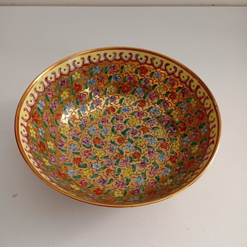 Vintage Rose Familie Medalion Chinese porcelain bowl used