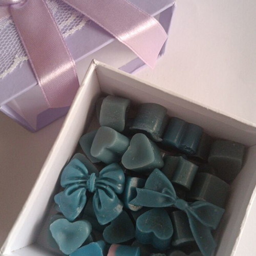 Wax melts box new with cotton candy scent, 40 pieces