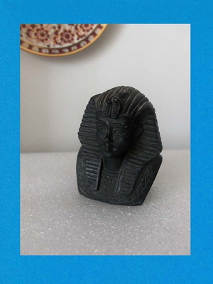 Decorative Egyptian Tutankhamun Pharaoh bust figurine