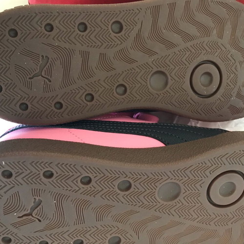 Women's Puma pink athletic shoes new, size 38-38.5