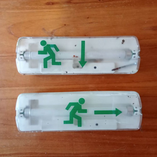 Fire alarms and lights used, pack with two sirens and two lights