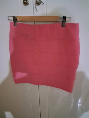 Mini skirt like new, pink, size M 38 10
