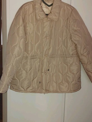 Shein women's quilted jacket beige like new, size XL