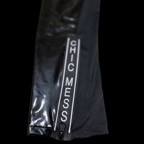 Vinyl leggings used black Chic Mess